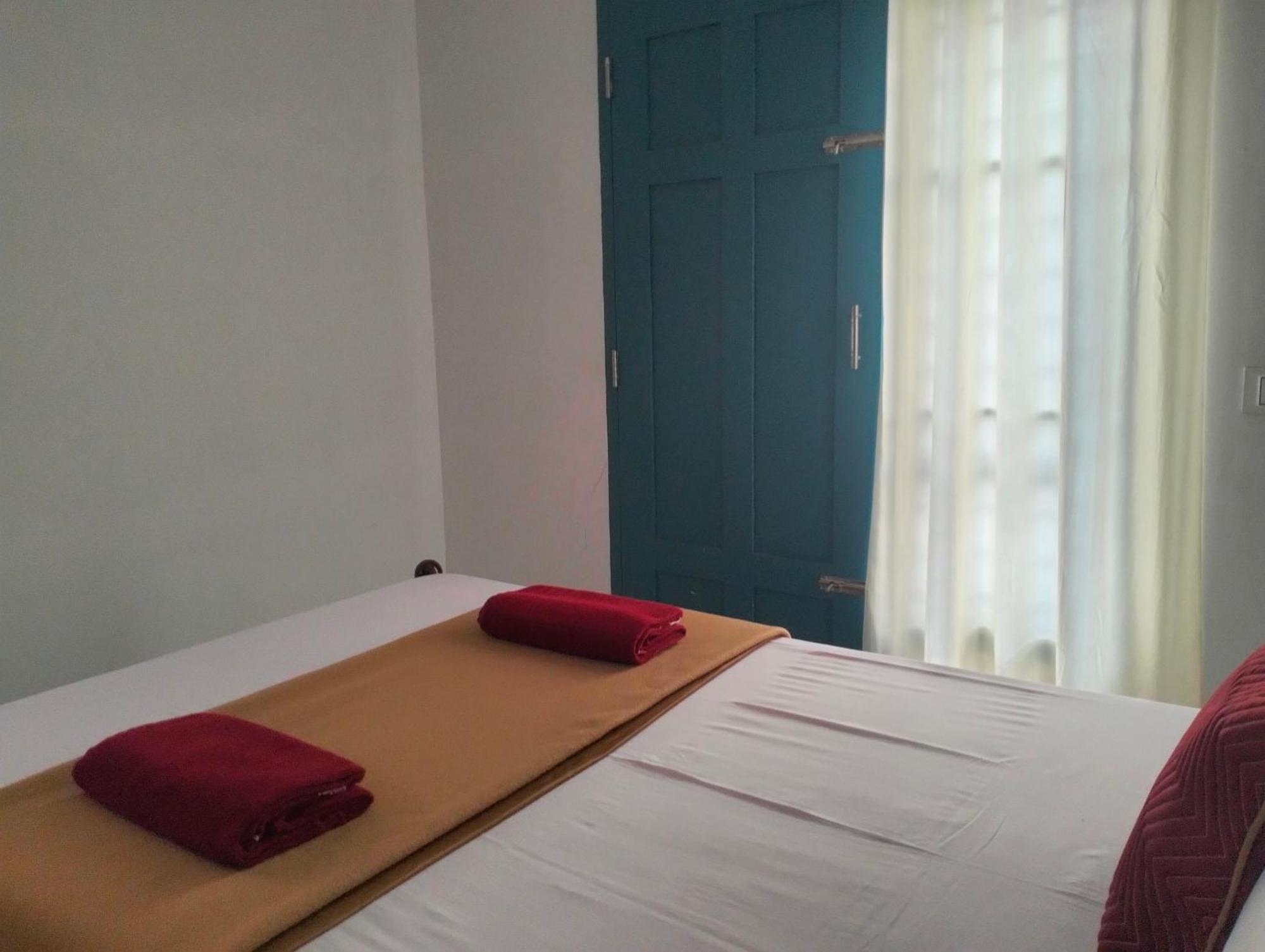 Guestland Homestay Kochi Buitenkant foto